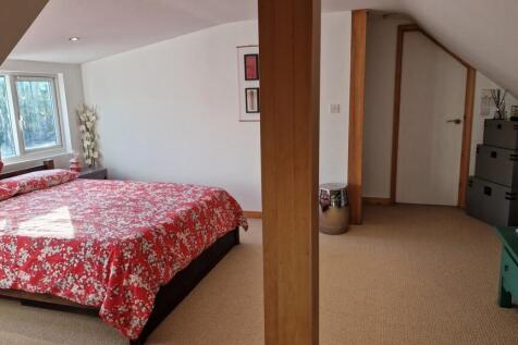 Master-Bedroom-02