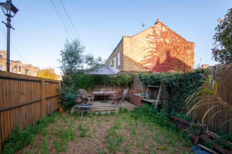 8404541-exterior08-800