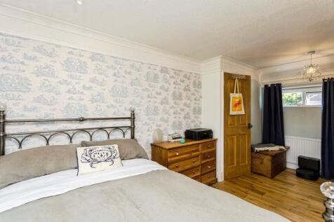 Bedroom 1a