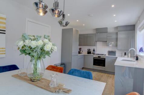 Kitchen dining room