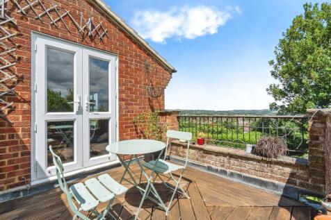 Deck Terrace
