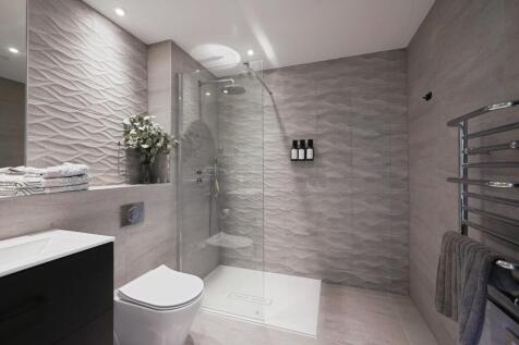 Bedroom Two en-suite