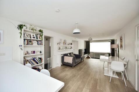 Open Plan Kitchen/Lounge