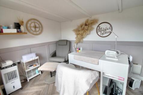 Garden office interior