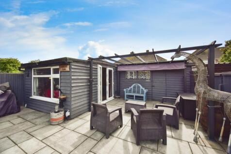 Garden Room &amp; Separate Shed Storage