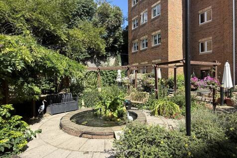 Communal gardens