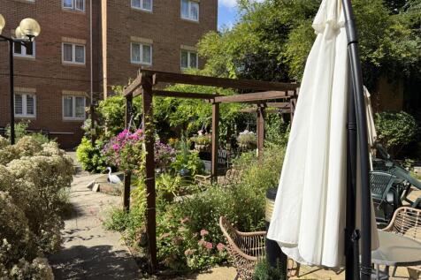 Communal gardens