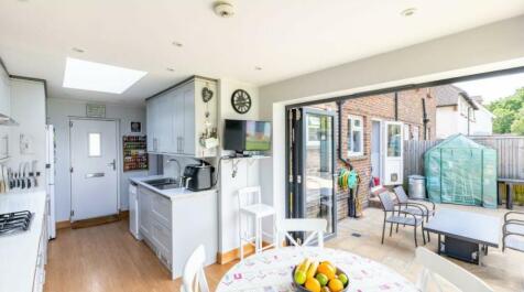 Kitchen-breakfast room