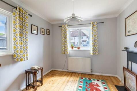 Sitting-dining room
