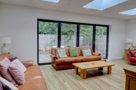 Living room 2
