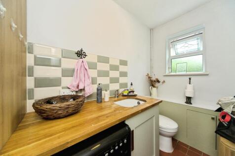 Property Image 8