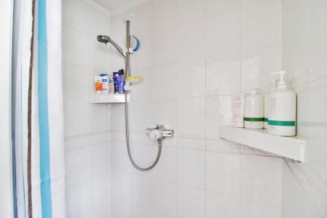 En-Suite Shower