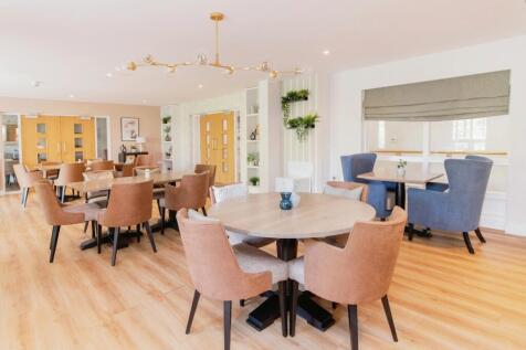 Communal Dining Area