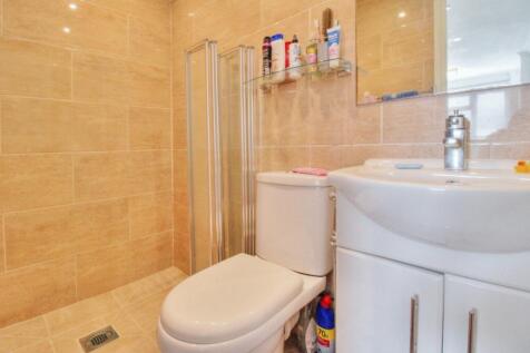 Bedroom 7 en-suite