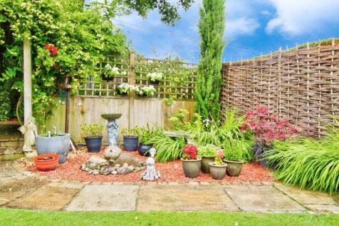 Garden feature