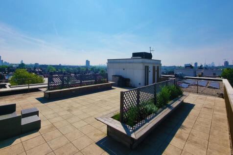 11_EXT_Roof_1
