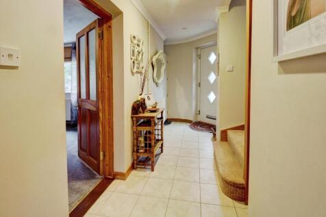 04bdf941-Hallway