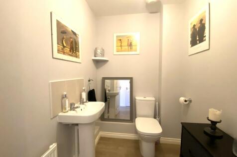 ground floor WC