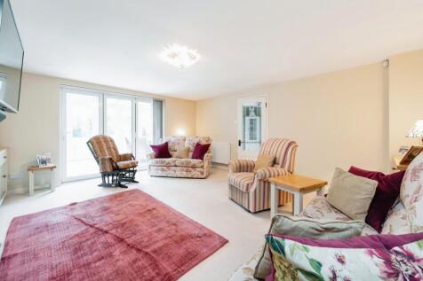 9.Sitting Room 2