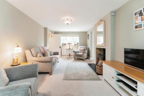 11.Family Room 2