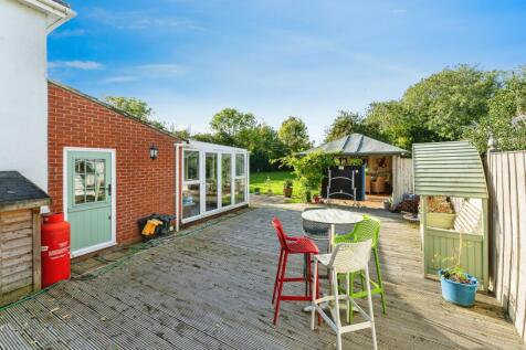Decking To Side