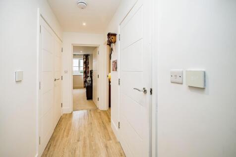 3montgomerycourt-16