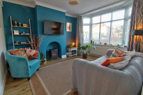 Front Lounge