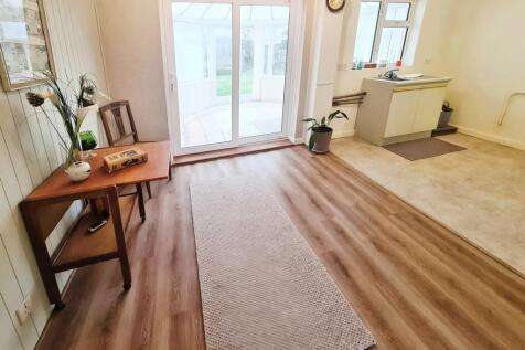 Dining-kitchen