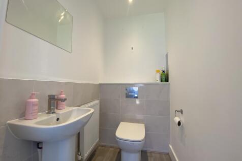 ground floor WC
