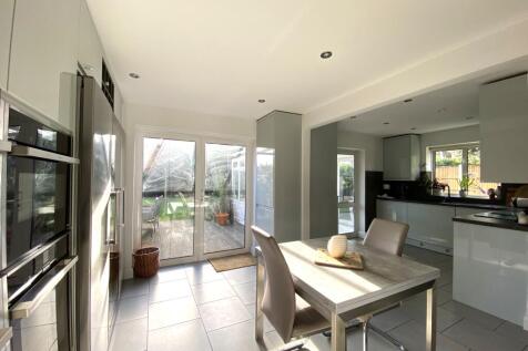 kitchen/breakfast room