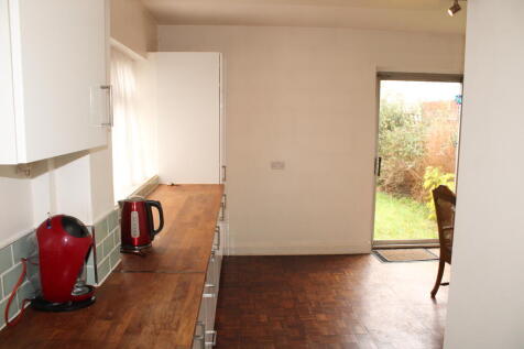 Kitchen Area (2)