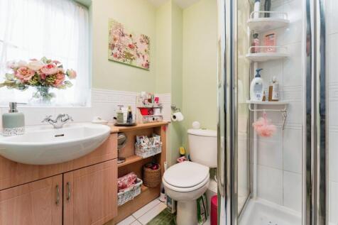 Bedroom 1 Ensuite