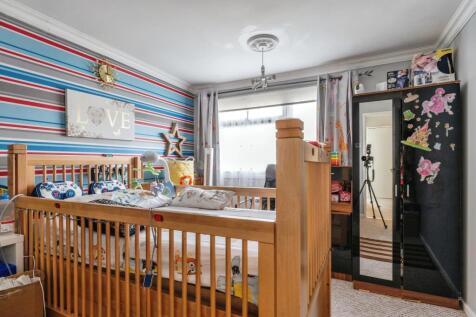26thewillowsthewillowsbasildonss132es-18