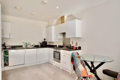 Kitchen/Dining Area