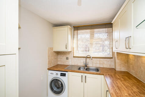 19 Oldham Meadows-7