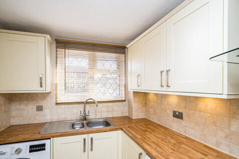 19 Oldham Meadows-10