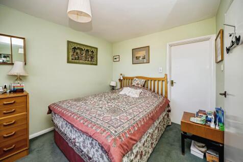 Bedroom 1 (Master)