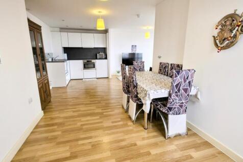 Lounge kitchen