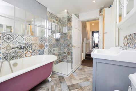 First Floor Bathroom Angle