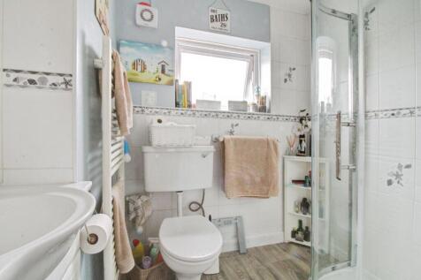 B295a19a-Shower 20room