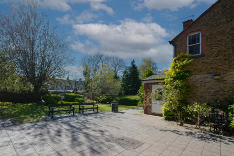 Communal Grounds