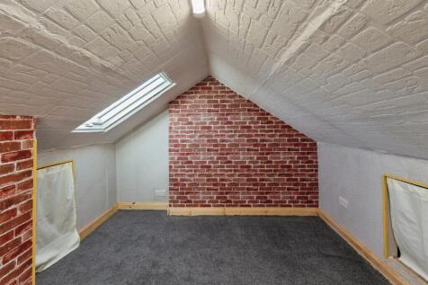 2025-04-12-80brookstreetastonclintonaylesburyhp225et-1001787980-1430