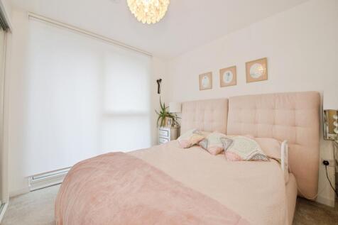 Bedroom 1 (1)