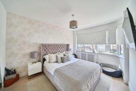 Front master bedroom