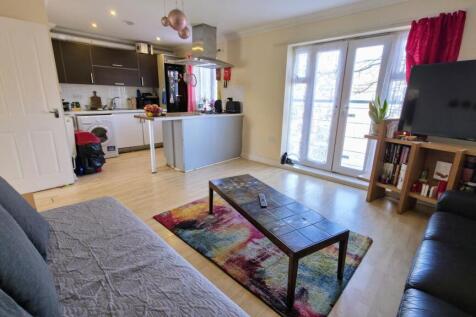 Open plan Lounge Kitchen