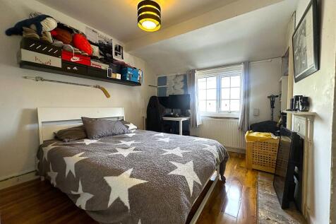 Bedroom rear double