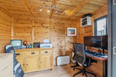 office/garden room