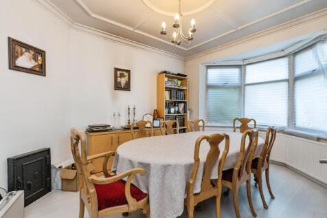 Dining Area (1)