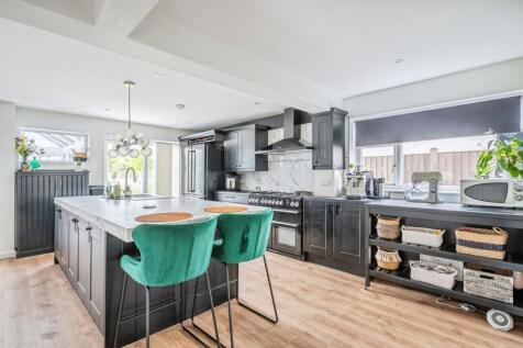 kitchen/living/dining area