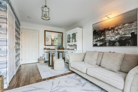 Open Plan Lounge Diner